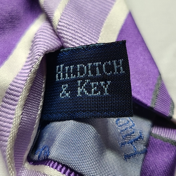 Hilditch & Key Lavender & Silver patterned, 100% silk tie, 60 inches - Picture 3 of 5